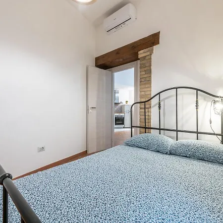 Vico 9 - Center House Holiday home